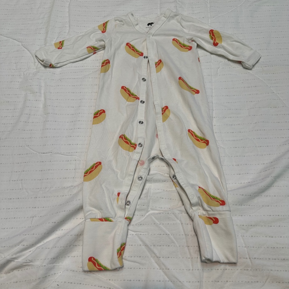 Hotdog Outfit